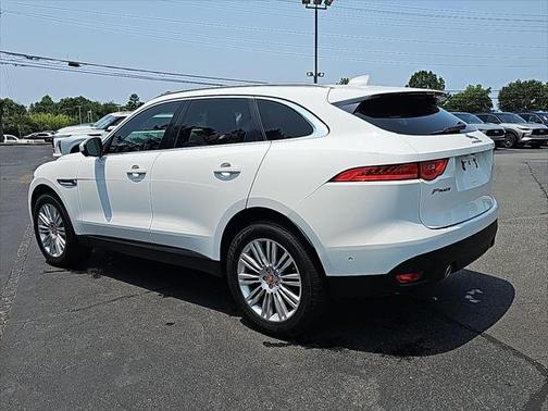 2019 Jaguar F-PACE 30t Portfolio