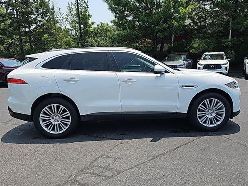 2019 Jaguar F-PACE 30t Portfolio