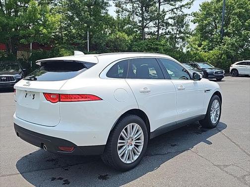 2019 Jaguar F-PACE 30t Portfolio