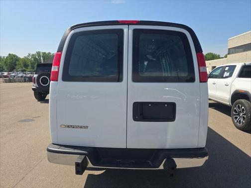 2024 Chevrolet Express 2500 RWD 2500 Regular Wheelbase WT