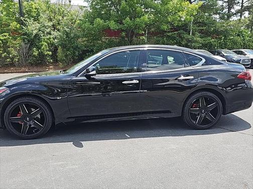 2016 INFINITI Q70 3.7