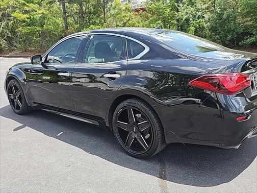 2016 INFINITI Q70 3.7