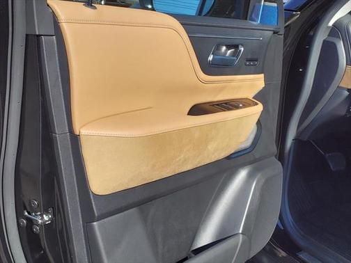 2025 INFINITI QX80 SENSORY AWD