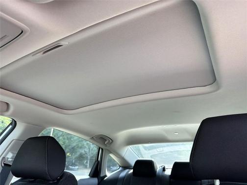 Platinum White Pearl 2025 Honda Accord SE