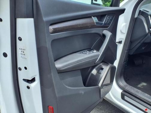 2024 Audi Q5 45 S line Premium Plus