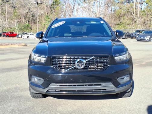 2019 Volvo XC40 T5 R-Design