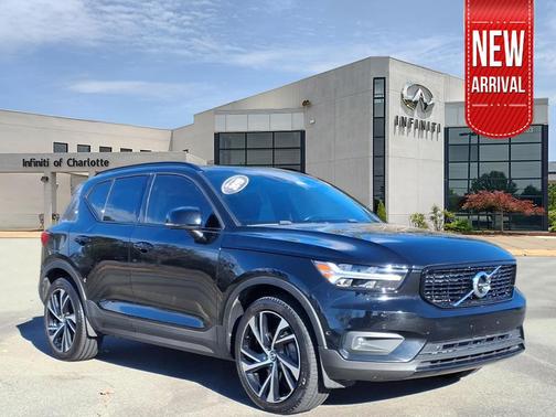 2019 Volvo XC40 T5 R-Design