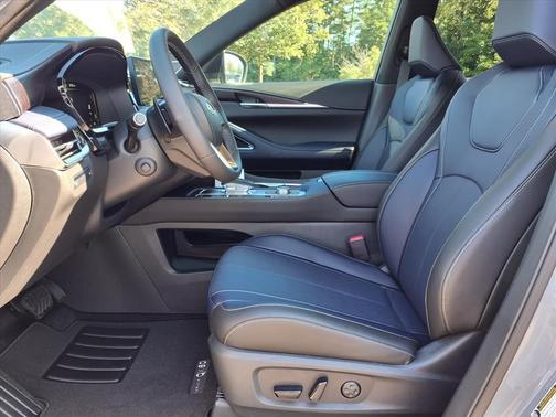 2026 INFINITI QX60 Base