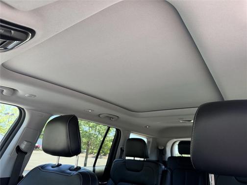 Rocky Mountain Pearlcoat 2023 Jeep Grand Cherokee L Limited