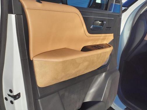 2025 INFINITI QX80 SENSORY AWD