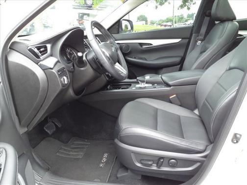 2021 INFINITI QX50 LUXE