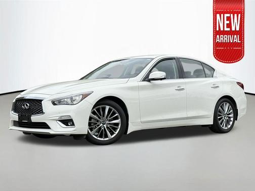 Pure White 2023 INFINITI Q50 3.0t LUXE