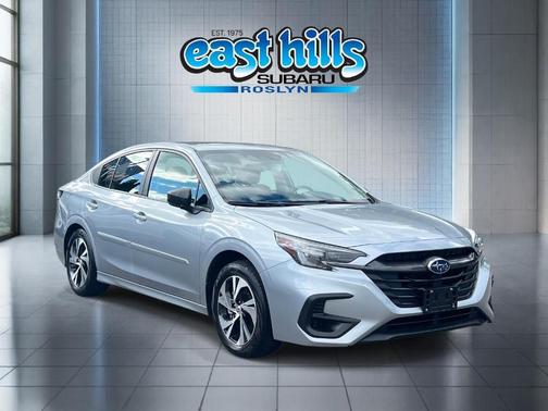 2023 Subaru Legacy 