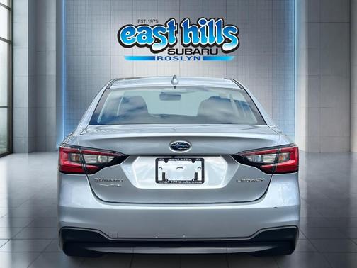 2023 Subaru Legacy 