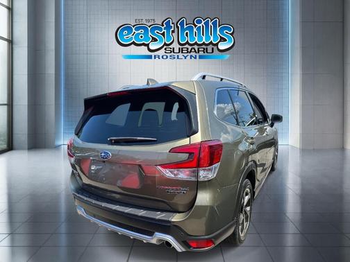 2023 Subaru Forester Touring