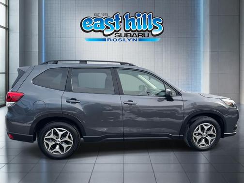 2023 Subaru Forester 2.5i Premium