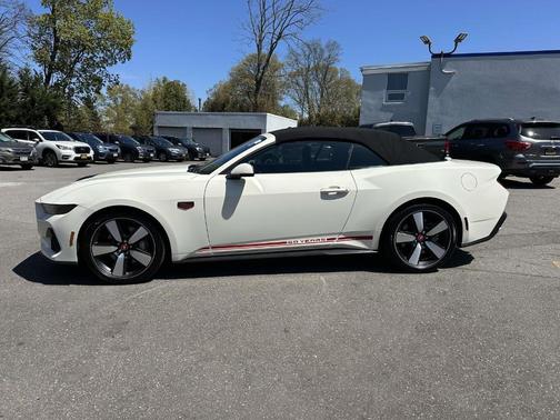 Wimbledon White 2025 Ford Mustang GT Premium