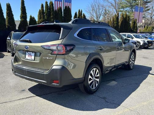 Autumn Green Metallic 2024 Subaru Outback Premium