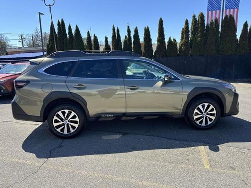 Autumn Green Metallic 2024 Subaru Outback Premium