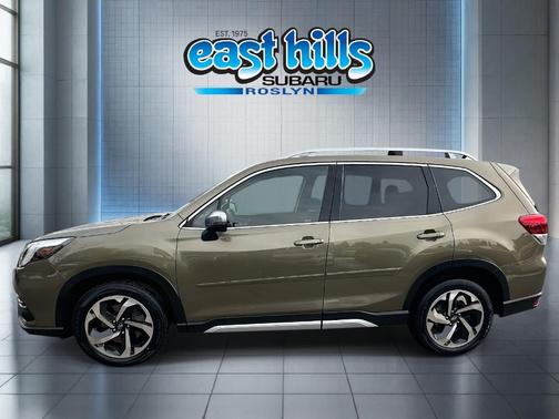 2023 Subaru Forester 2.5i Touring