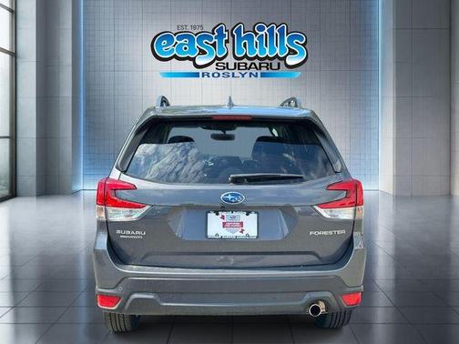 Magnetite Gray Metallic 2023 Subaru Forester Limited