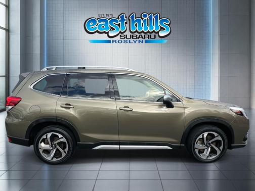 2023 Subaru Forester Touring