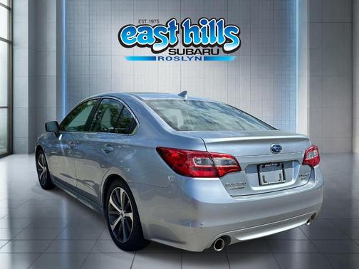 Ice Silver Metallic 2017 Subaru Legacy 3.6R Limited