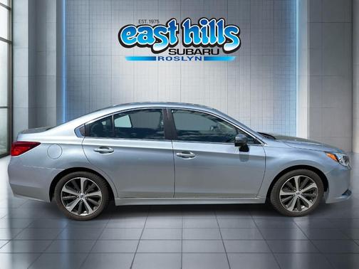 Ice Silver Metallic 2017 Subaru Legacy 3.6R Limited