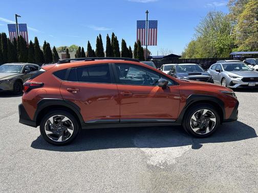 Sun Blaze Pearl 2024 Subaru Crosstrek Limited