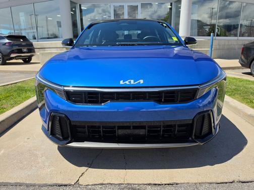 Wave Blue 2025 Kia K4 GT-Line