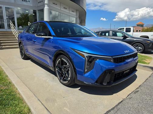 Wave Blue 2025 Kia K4 GT-Line