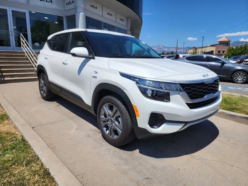 2023 Kia Seltos LX
