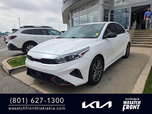 Snow White Pearl 2023 Kia Forte GT-Line