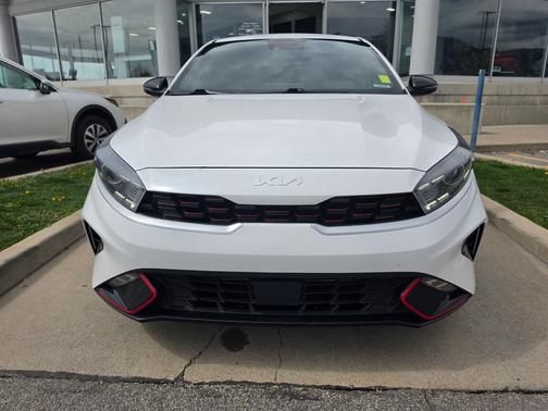 Snow White Pearl 2023 Kia Forte GT-Line