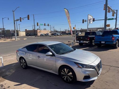 2021 Nissan Altima 2.5 SV
