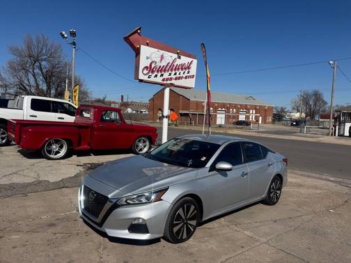 2021 Nissan Altima 2.5 SV