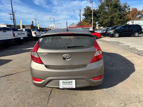 2013 Hyundai Accent SE