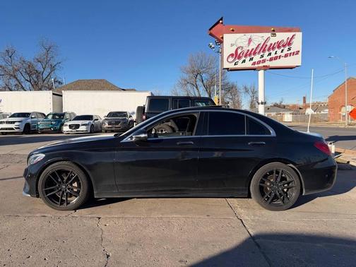 2015 Mercedes-Benz C-Class C 300 4dr Sedan