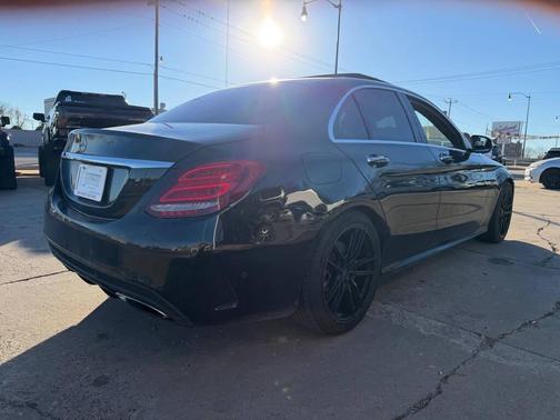 2015 Mercedes-Benz C-Class C 300 4dr Sedan