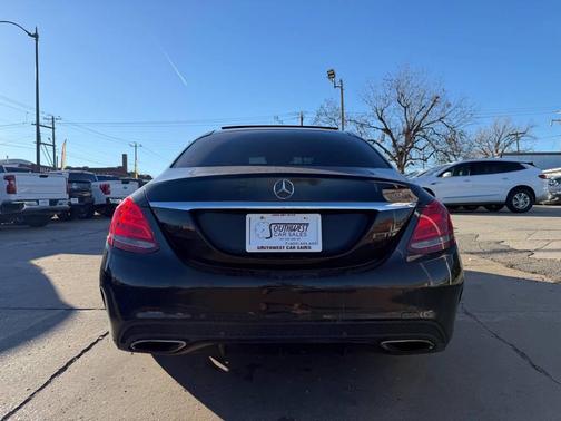 2015 Mercedes-Benz C-Class C 300 4dr Sedan