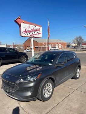 2020 Ford Escape SE
