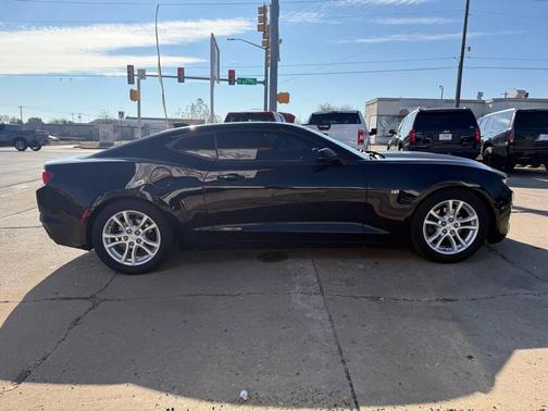 2019 Chevrolet Camaro 1LS