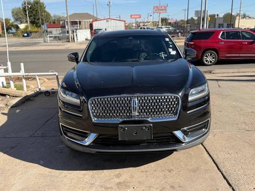 2019 Lincoln Nautilus Select