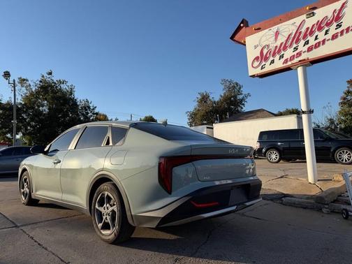 2025 Kia K4 LXS