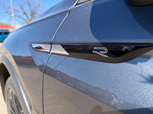 2022 Volkswagen Tiguan 2.0T SE R-Line Black 4MOTION