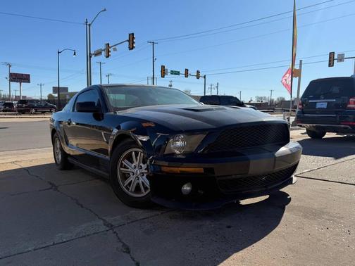 2005 Ford Mustang Deluxe
