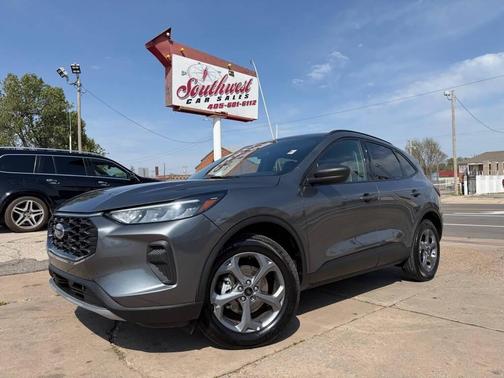 2025 Ford Escape ST-Line