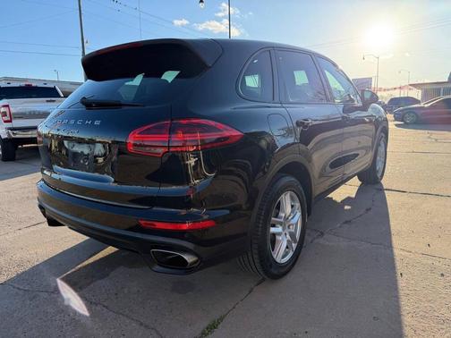 2016 Porsche Cayenne Cayenne