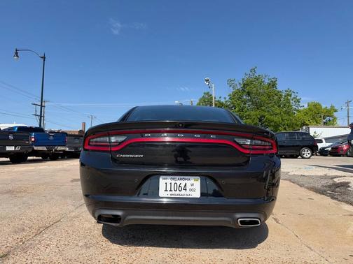 Pitch Black Clearcoat 2022 Dodge Charger SXT