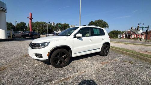 Pure White 2016 Volkswagen Tiguan R-Line